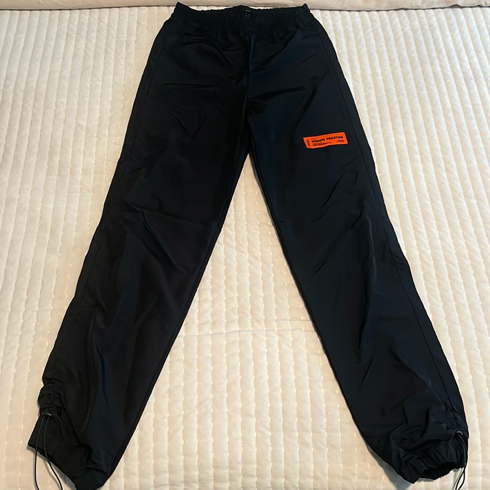 HERON PRESTON Graphic Print Skinny Leg Joggers/Pants